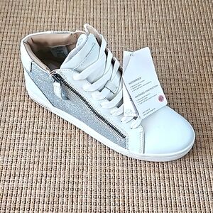 AquaCollege (waterproof) shoes 👟